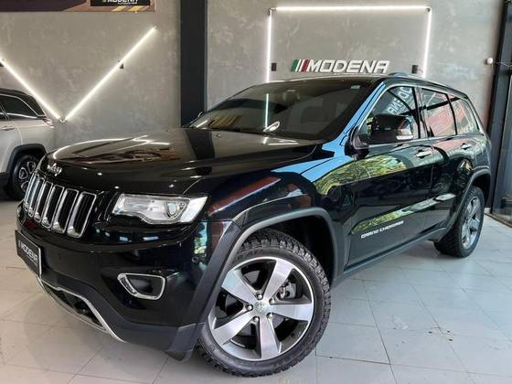 JEEP GRAND CHEROKEE 3.6 LAREDO 4X4 V6 24V GASOLINA 4P AUTOMÁTICO